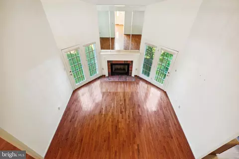 Living - 13112 Riviera Ter, Silver Spring, MD 20904 photo 4 of 5