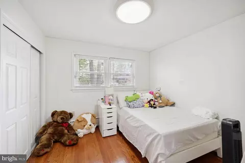 Bedroom - 2017 Forest Dale Dr, Silver Spring, MD 20903 photo 2 of 2