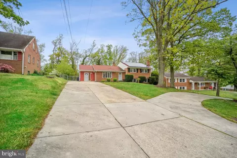 Exterior - 2017 Forest Dale Dr, Silver Spring, MD 20903 photo 4 of 9