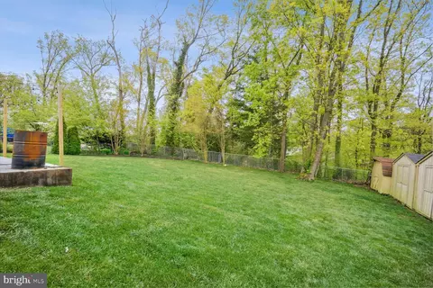 Exterior - 2017 Forest Dale Dr, Silver Spring, MD 20903 photo 9 of 9