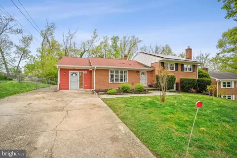 Exterior - 2017 Forest Dale Dr, Silver Spring, MD 20903 photo 3 of 9