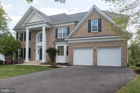 13505 Broadfield Dr, Potomac, MD 20854