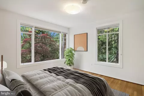 Bedroom - 3934 Rickover Rd, Silver Spring, MD 20902 photo 2 of 4