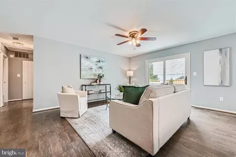 Living - 10400 Windfall Ct, Damascus, MD 20872 photo 1 of 4