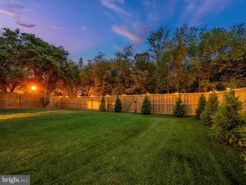 Exterior - 10400 Windfall Ct, Damascus, MD 20872 photo 6 of 7