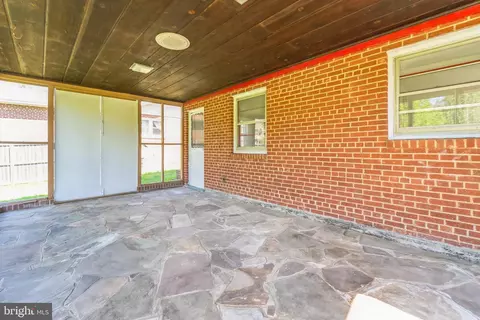 Exterior - 11104 Easecrest Dr, Silver Spring, MD 20902 photo 3 of 6