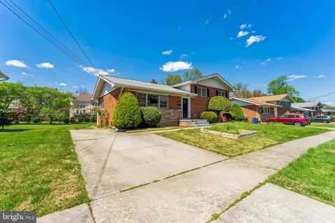 Exterior - 11104 Easecrest Dr, Silver Spring, MD 20902 photo 4 of 6