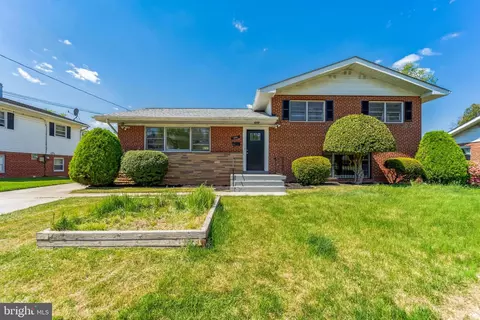 11104 Easecrest Dr, Silver Spring, MD 20902
