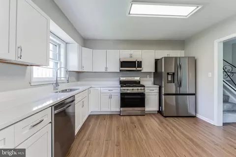 Kitchen - 11104 Easecrest Dr, Silver Spring, MD 20902 photo 1 of 2