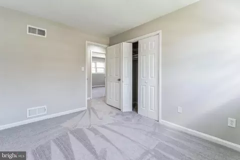 Bedroom - 11104 Easecrest Dr, Silver Spring, MD 20902 photo 2 of 5