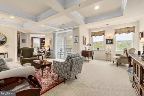 413 King Farm Blvd #201, Rockville, MD 20850