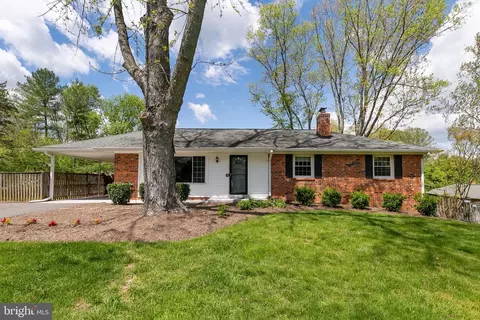 3712 Falling Green Rd, Olney, MD 20832