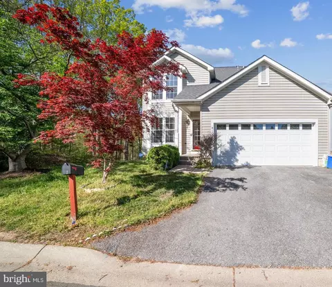 4100 Swiss Stone Dr, Burtonsville, MD 20866