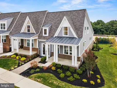 13415 Petrel St, Clarksburg, MD 20871