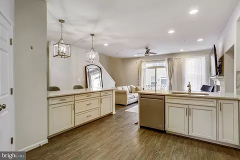 Kitchen - 3525 Landing Way, Silver Spring, MD 20906 photo 4 of 5