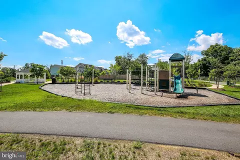 View/Area - 3525 Landing Way, Silver Spring, MD 20906 photo 2 of 4