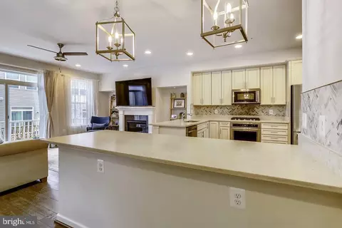 Kitchen - 3525 Landing Way, Silver Spring, MD 20906 photo 3 of 5