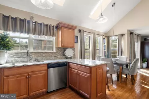Kitchen - 12911 Hawkshead Ter, Silver Spring, MD 20904 photo 4 of 6
