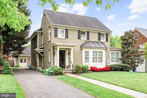 2028 Lanier Dr, Silver Spring, MD 20910 photo 2