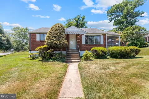 12804 Parkland Dr, Rockville, MD 20853