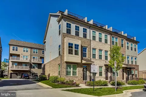 1026 Vermeer Ave, Gaithersburg, MD 20878