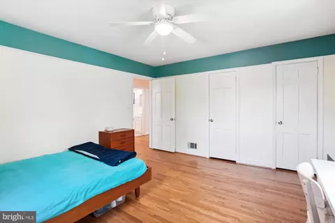 Bedroom - 9203 Summit Rd, Silver Spring, MD 20910 photo 4 of 6