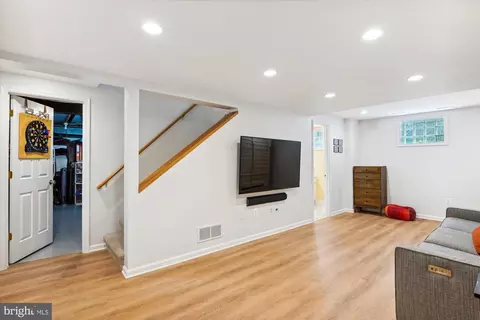 Living - 9203 Summit Rd, Silver Spring, MD 20910 photo 3 of 5