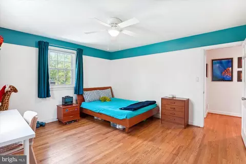 Bedroom - 9203 Summit Rd, Silver Spring, MD 20910 photo 3 of 6