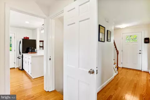 Entry Way - 9203 Summit Rd, Silver Spring, MD 20910 photo 1 of 3