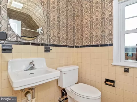 Bath - 217 Indian Spring Dr, Silver Spring, MD 20901 photo 3 of 4