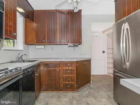 Kitchen - 217 Indian Spring Dr, Silver Spring, MD 20901 photo 1 of 5