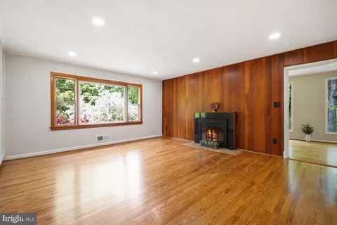 1912 Norvale Rd, Silver Spring, MD 20906 photo 3