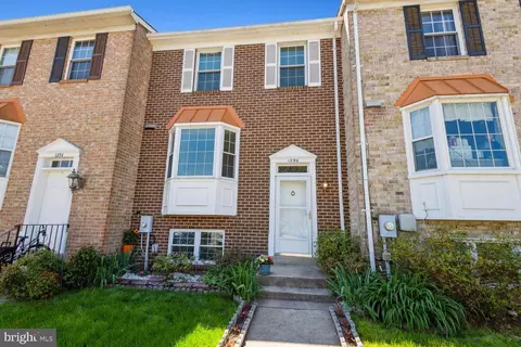 1256 Knoll Mist Ln, Gaithersburg, MD 20879