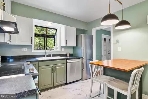 Dining - 9123 Sudbury Rd, Silver Spring, MD 20901 photo 3 of 3