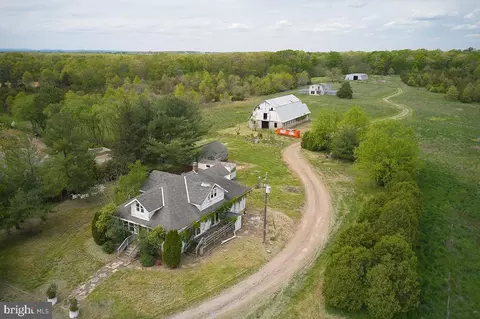 14710 Sugarland Rd, Poolesville, MD 20837