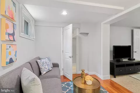 Living - 612 Ellsworth Dr, Silver Spring, MD 20910 photo 4 of 5
