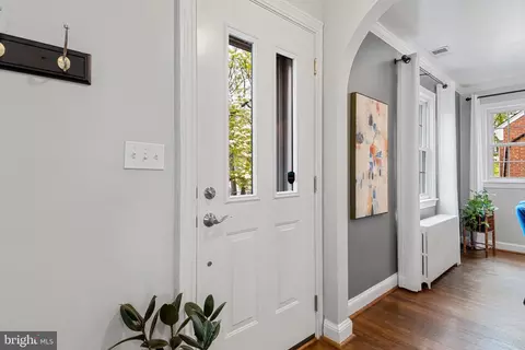 Entry Way - 612 Ellsworth Dr, Silver Spring, MD 20910 photo 1 of 2