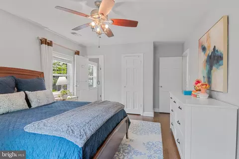 Bedroom - 612 Ellsworth Dr, Silver Spring, MD 20910 photo 4 of 10