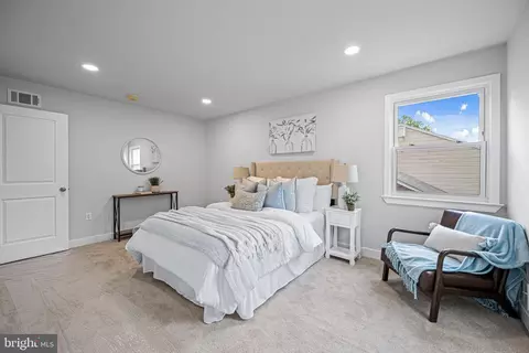 Bedroom - 1517 Arbor View Rd, Silver Spring, MD 20902 photo 1 of 4
