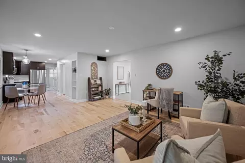 Living - 1517 Arbor View Rd, Silver Spring, MD 20902 photo 1 of 7