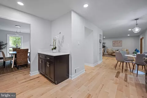 Entry Way - 1517 Arbor View Rd, Silver Spring, MD 20902 photo 1 of 1