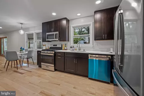Kitchen - 1517 Arbor View Rd, Silver Spring, MD 20902 photo 2 of 2