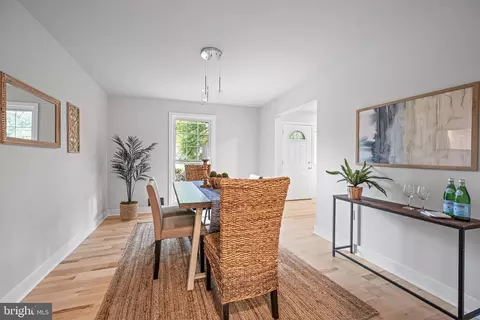 Dining - 1517 Arbor View Rd, Silver Spring, MD 20902 photo 2 of 3