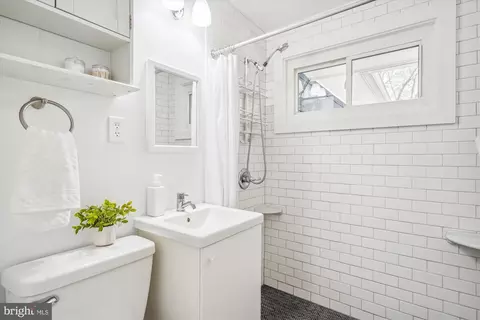 Bath - 9805 Dilston Rd, Silver Spring, MD 20903 photo 1 of 3