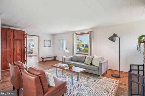 Living - 9805 Dilston Rd, Silver Spring, MD 20903 photo 7 of 8