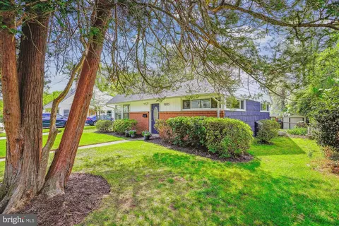 Exterior - 9805 Dilston Rd, Silver Spring, MD 20903 photo 6 of 7