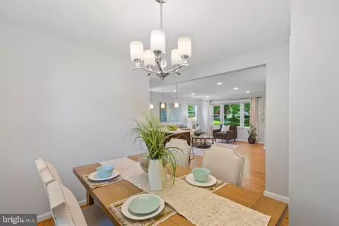 Dining - 2203 Ellis St, Silver Spring, MD 20910 photo 1 of 2