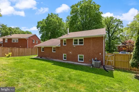 Exterior - 2203 Ellis St, Silver Spring, MD 20910 photo 7 of 7
