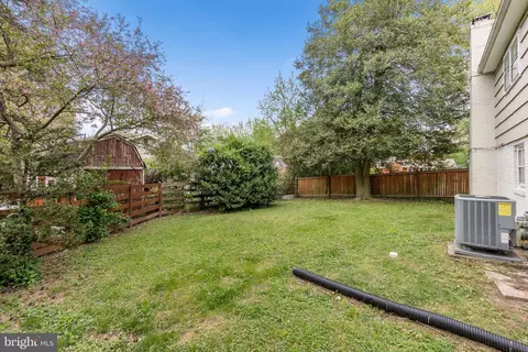 Exterior - 11804 Caplinger Rd, Silver Spring, MD 20904 photo 5 of 5