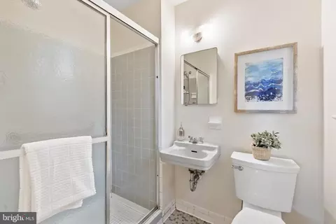 Bath - 11804 Caplinger Rd, Silver Spring, MD 20904 photo 1 of 3